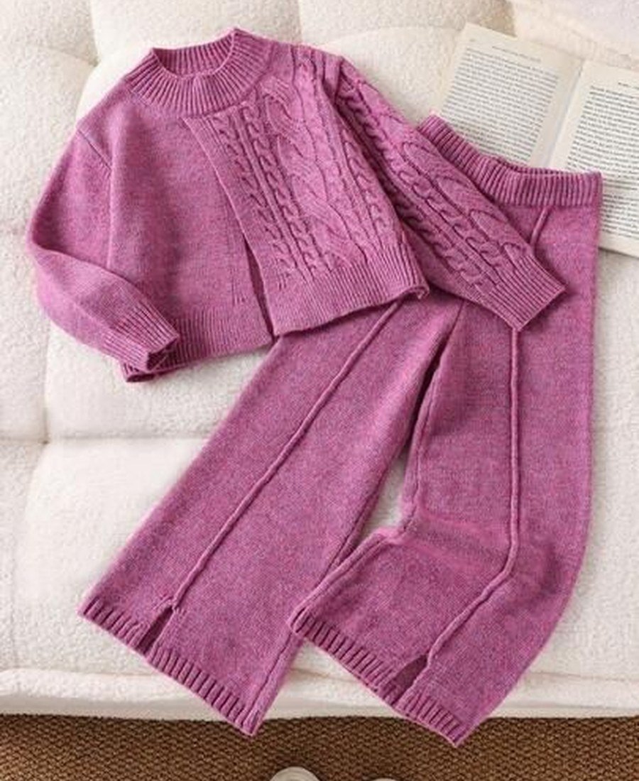 Women's Sweaters — Style 23